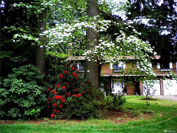 2nd image of 6549 Avon Ct NE
