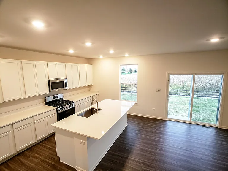 14101 Garden Way — Photo 3