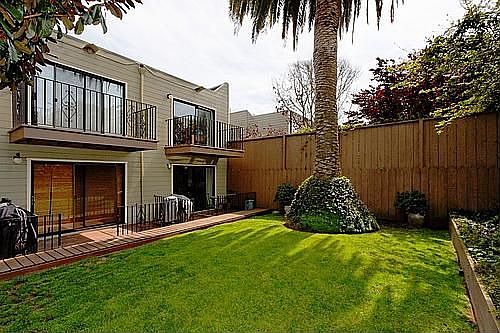 Private secluded backyard