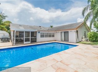 7370 NW 35th Ct, Lauderhill, FL 33319