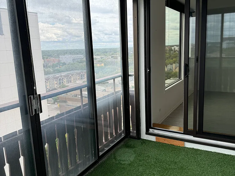 55 Nassau St N #4 — Photo 8