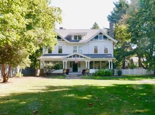 1070 Northampton St, Holyoke, MA 01040