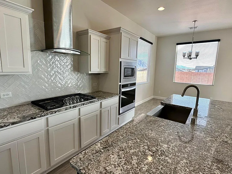 5236 Bullseye Rd NE — Photo 5