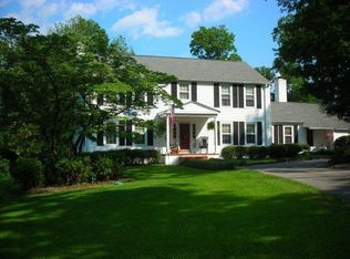 104 Courtland Dr, Jacksonville, NC 28546