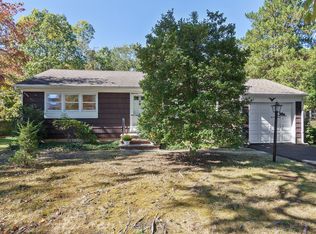 205 Runnymede Pkwy, New Providence, NJ