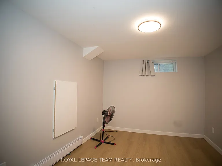 2238 Miramichi St #BASEMENT — Photo 12