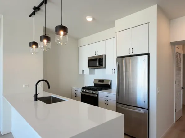 66 E Wacker Pl, Chicago, IL 60601