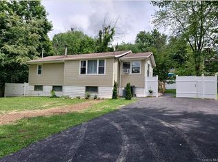 6 Rosemont Rd, Monroe, NY 10950