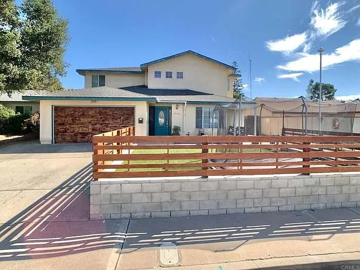 10143 Carreta Dr — Photo 3