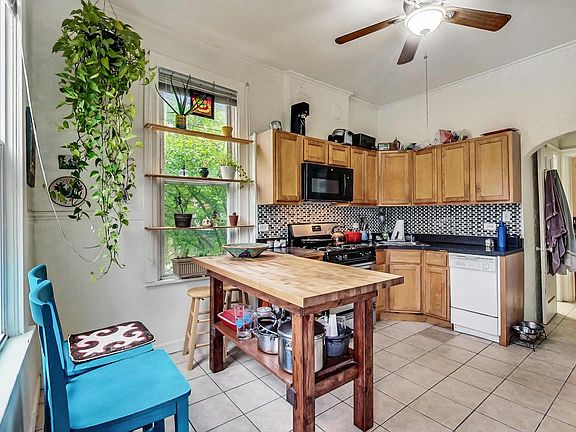 5th image of 1115 N Richmond St APT 3