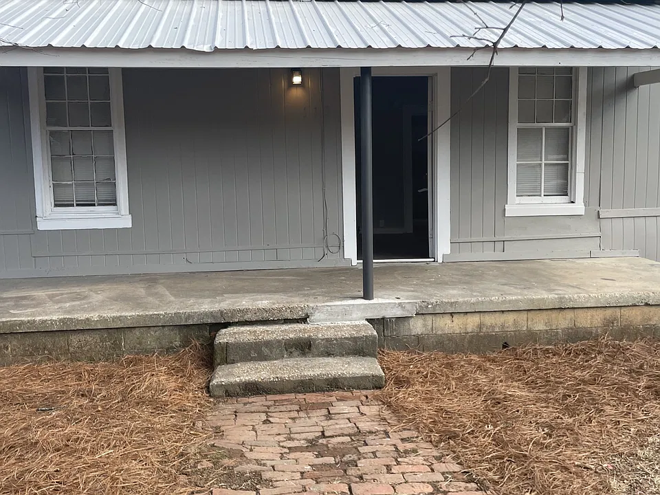 113 McGregor St
