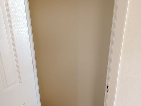 3rd image of 1909 Mayberry Dr