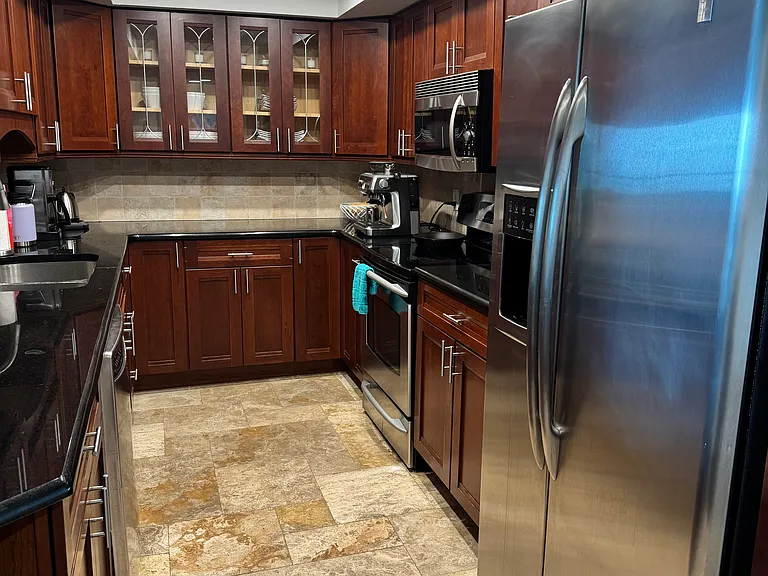 1750 Benjamin Franklin Dr — Photo 16