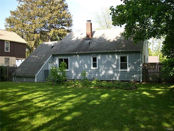 3rd image of 320 Ferndale Dr