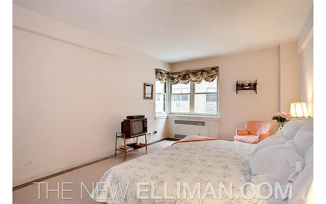 Sold by Douglas Elliman | media 4