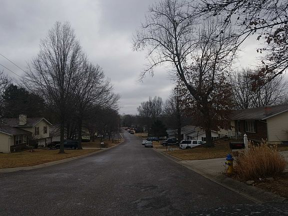 5th image of 1088 Caroline Dr