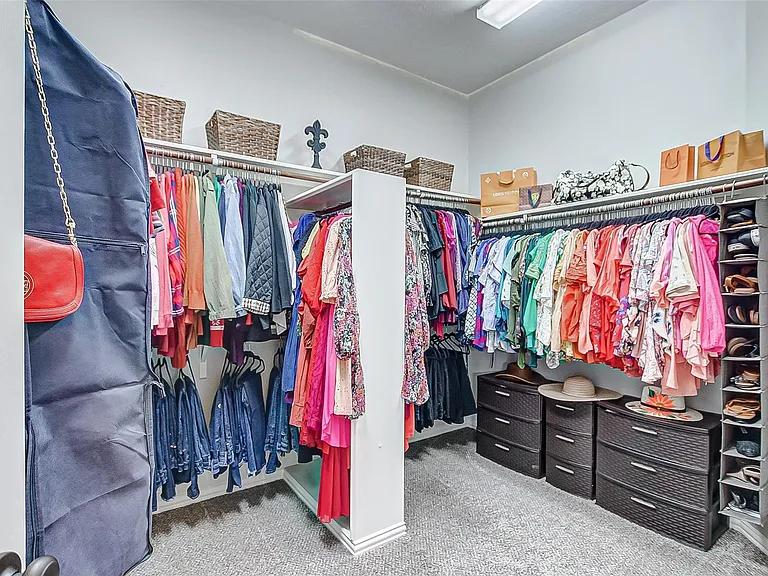 18207 Red Eagle Ct — Photo 43