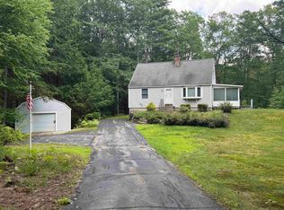 158 Mica Point Rd, Barrington, NH 03825
