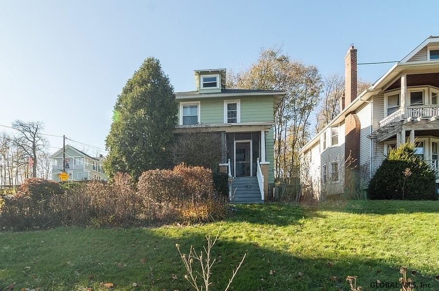 1st image of 2301 Burdett Ave