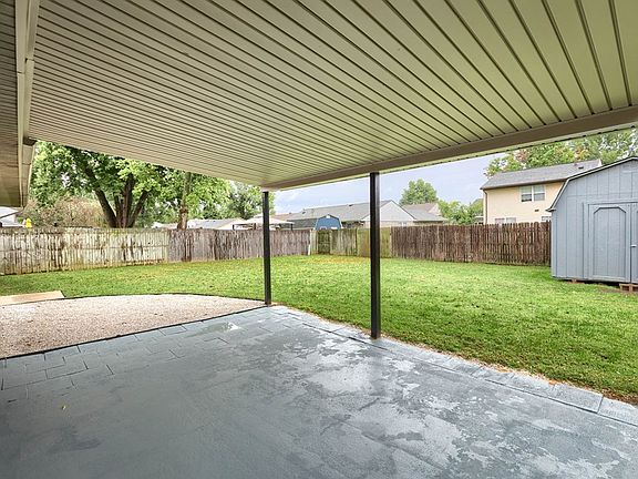 5th image of 4031 Yates Dr