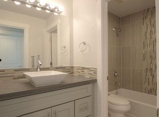 6921 Woodside Dr, Sacramento, CA 95842