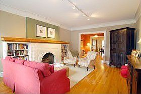 1st image of 805 Hinman Ave APT 2