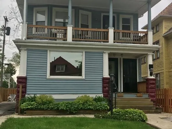 9402 Pierpont Ave, Cleveland, OH 44108