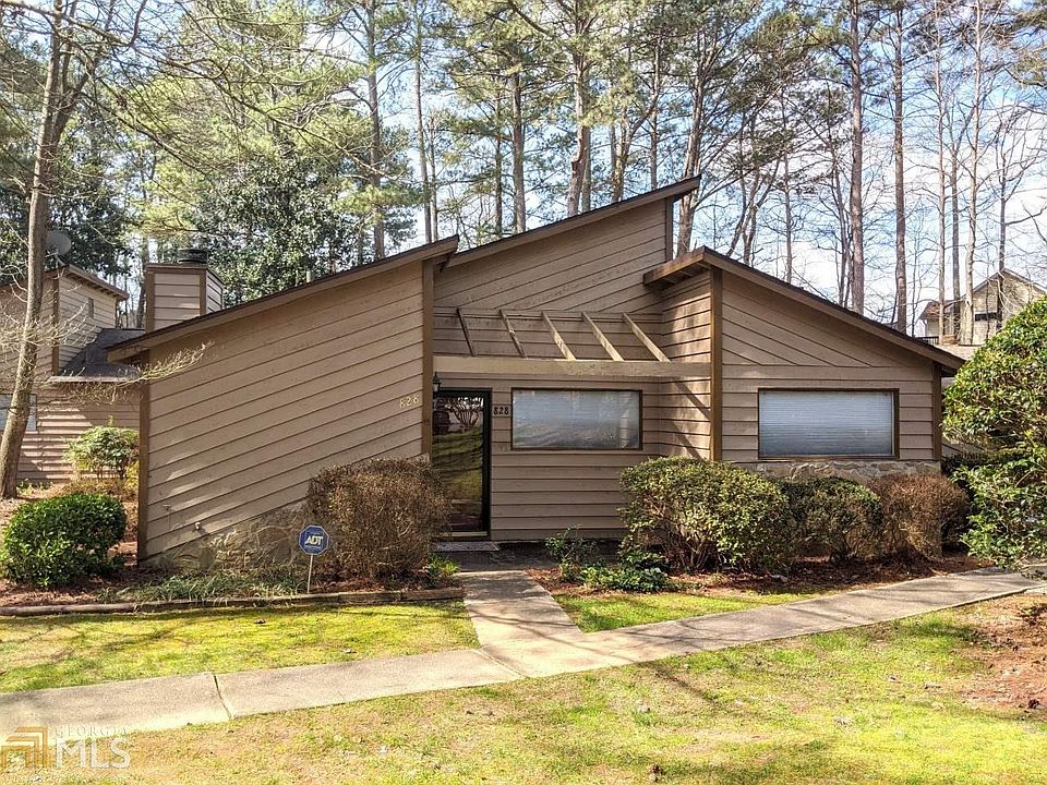 1st image of 828 Bonnie Glen Dr SE