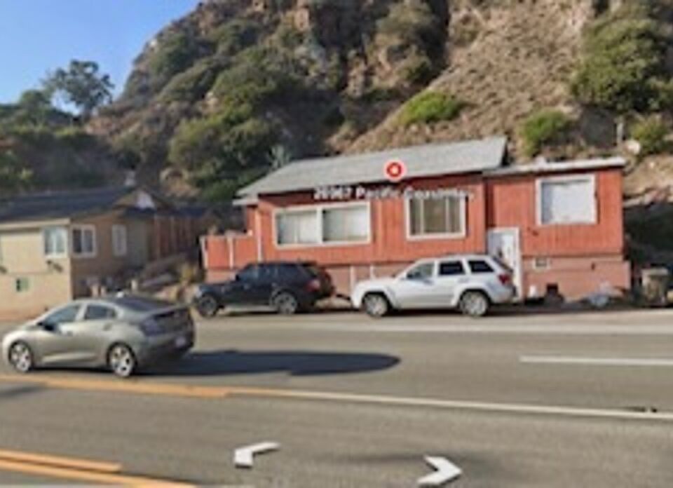 MAY ♪ 20967 Pacific Coast Hwy, Malibu, CA 90265 | MLS #25582861