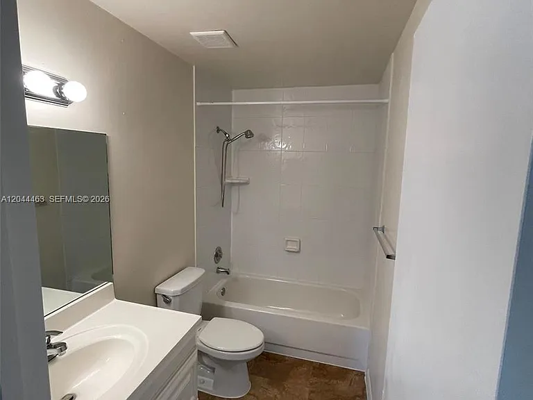 6031 SW 36th Ct #REAR — Photo 1