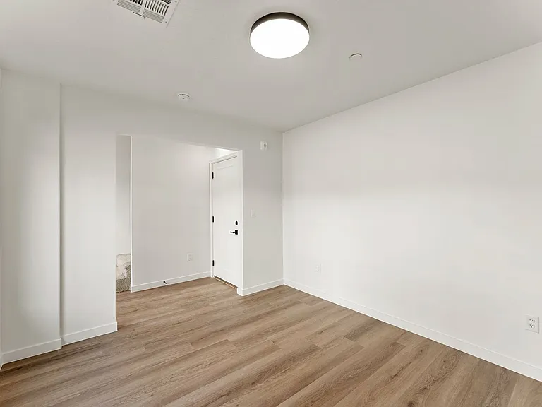 Coal Creek Townhomes — Photo 10