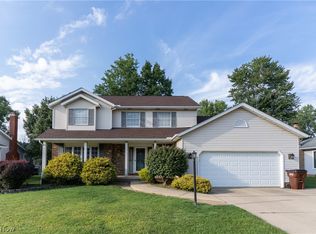 3412 Saint Andrews Dr, Parma, OH 44134