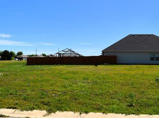 325 Preston Rd, Mabank, TX 75147