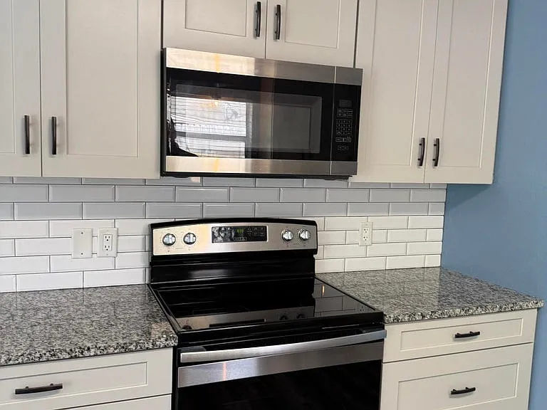 5 Neptune Dr — Photo 16