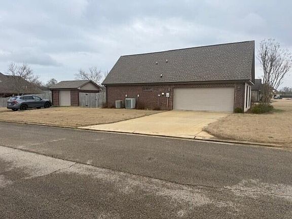 2nd image of 134 Rippavilla St