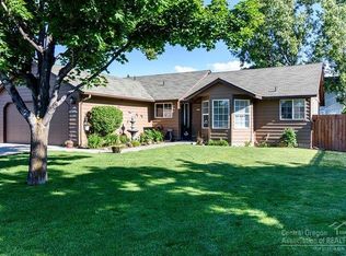 3016 SW Quartz Ave, Redmond, OR 97756