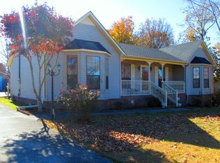 224 Davis Ln, Florence, AL 35634