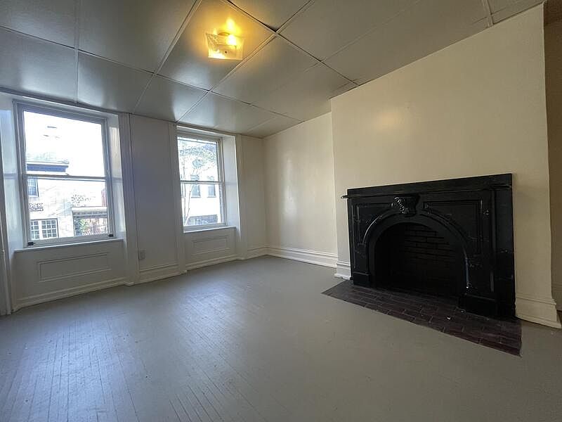 1st image of 119 N Potomac St APT 2