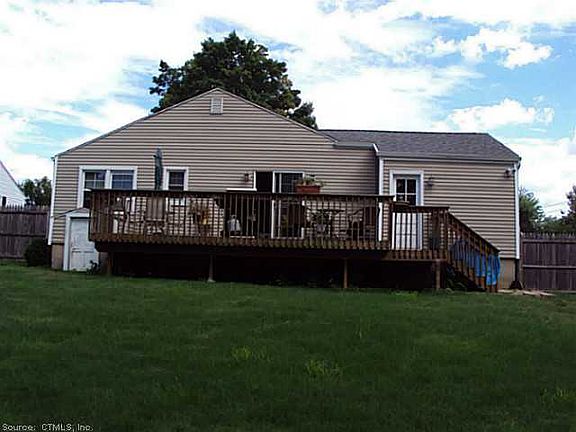 4th image of 202 Starr Dr