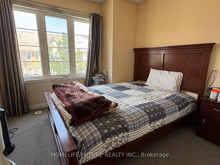 51 Mendelssohn St — Photo 8