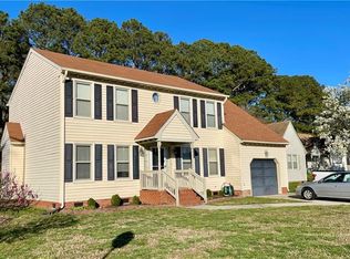 304 Spurlane Cir, Chesapeake, VA 23322