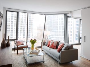 125 E 13th St UNIT 514, Chicago, IL 60605