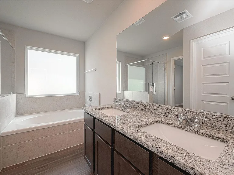 5318 Briana Dee Dr — Photo 32