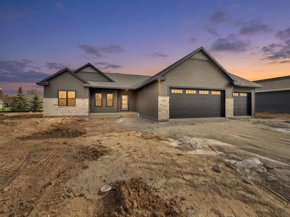 2871 Stelor Dr, Green Bay, WI 54311
