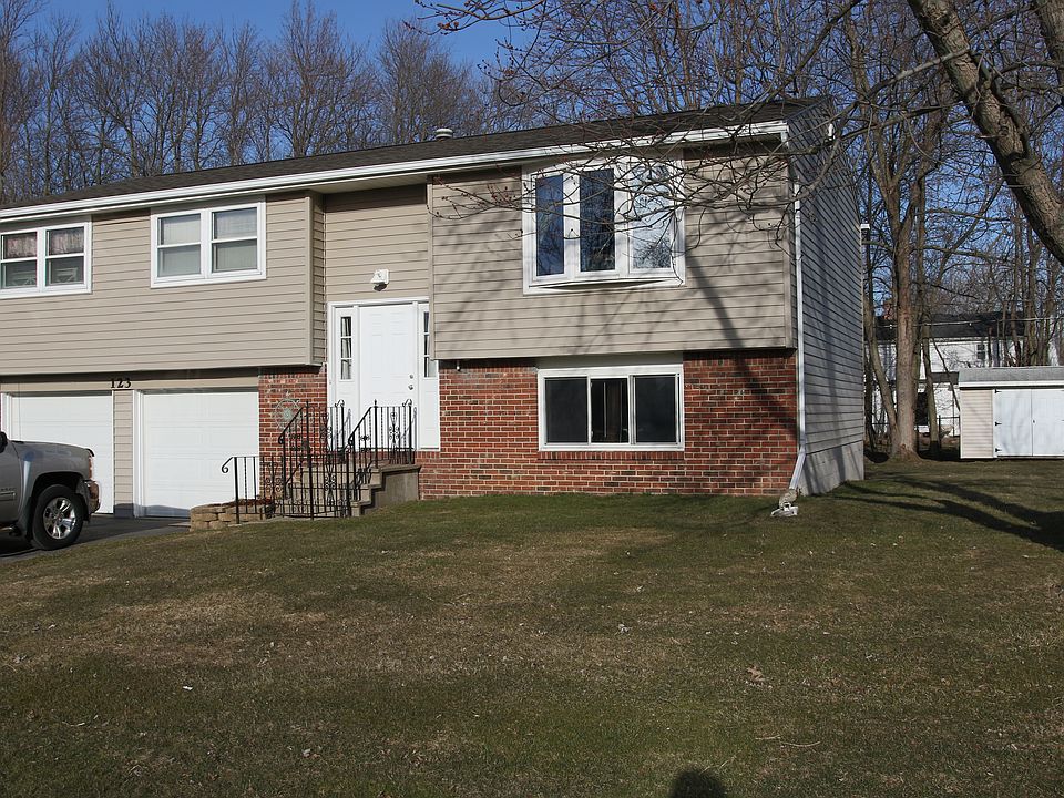 1st image of 123 Garry Dr