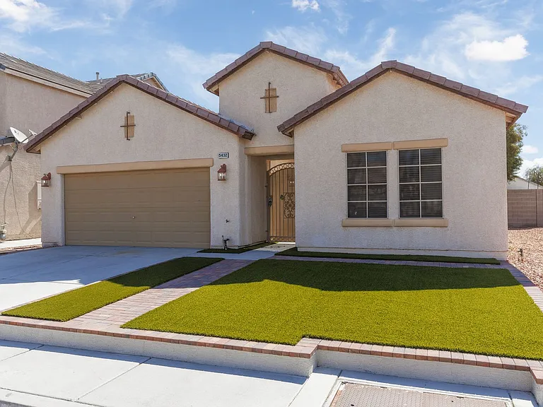 5432 Roaring Surf Dr — Photo 2