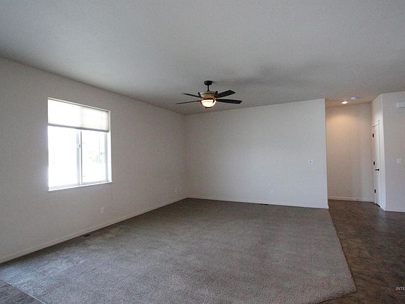 5th image of 1047 Liberty Dr