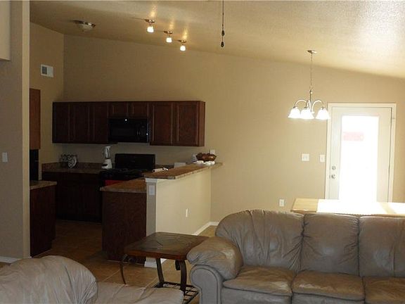 3rd image of 10684 Canyon Sage Dr