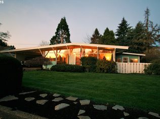 385 Suburban Ave, Eugene, OR 97404