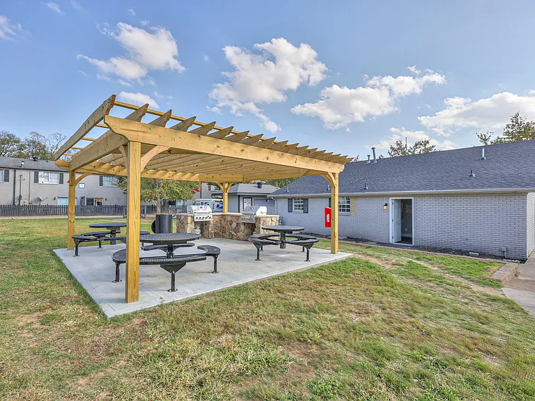 4646 Nolensville Pike — Photo 31